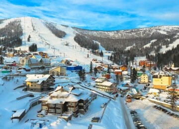 Лучшие горнолыжные курорты России в 2023 году